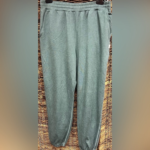 Vuori Pants - Vuori- Womens Jogger Pants- Size: XSmall, Pre-Owned, Green‎